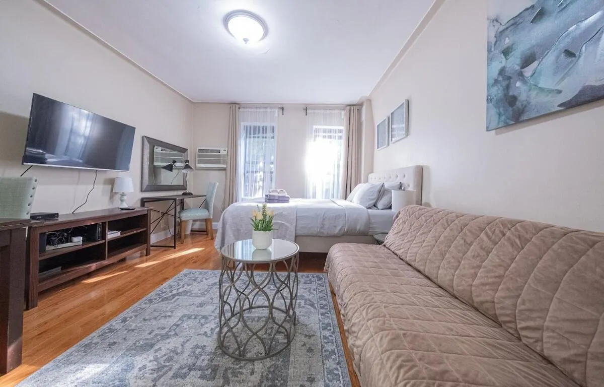 Studio Close To Central Park, Lenox Hill & Ny Presbyterian نيو يورك شقة