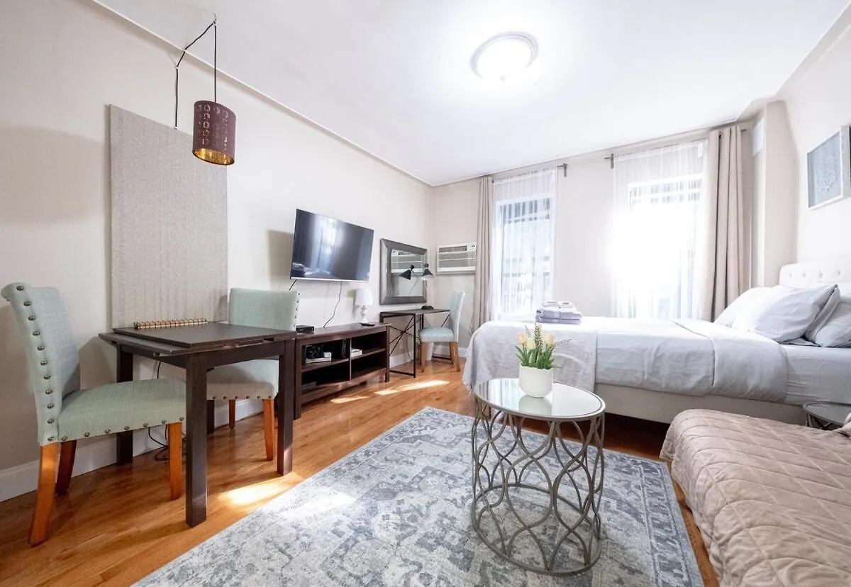 Studio Close To Central Park, Lenox Hill & Ny Presbyterian New York 0*,  USA